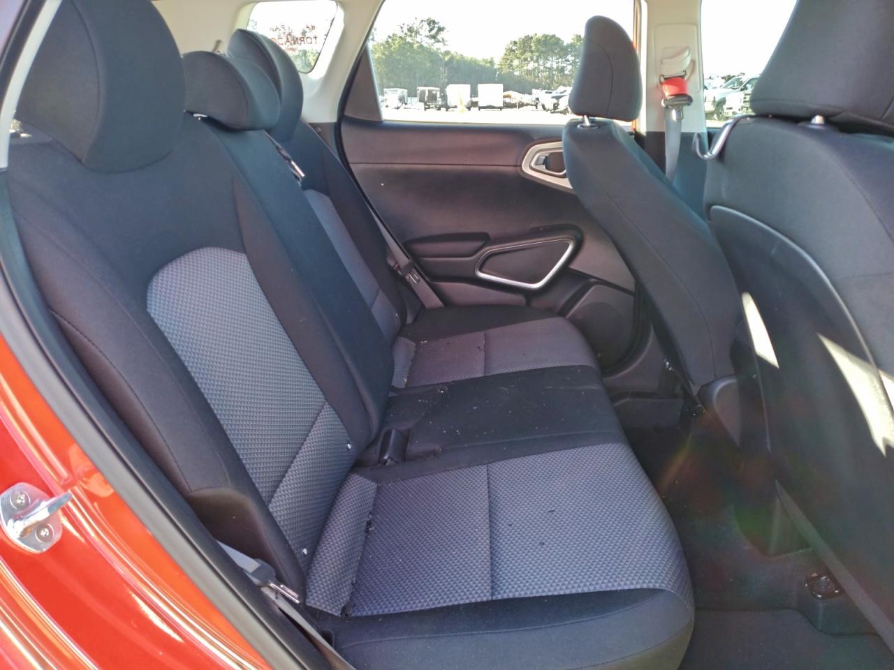 2022 KIA SOUL LX photo 11
