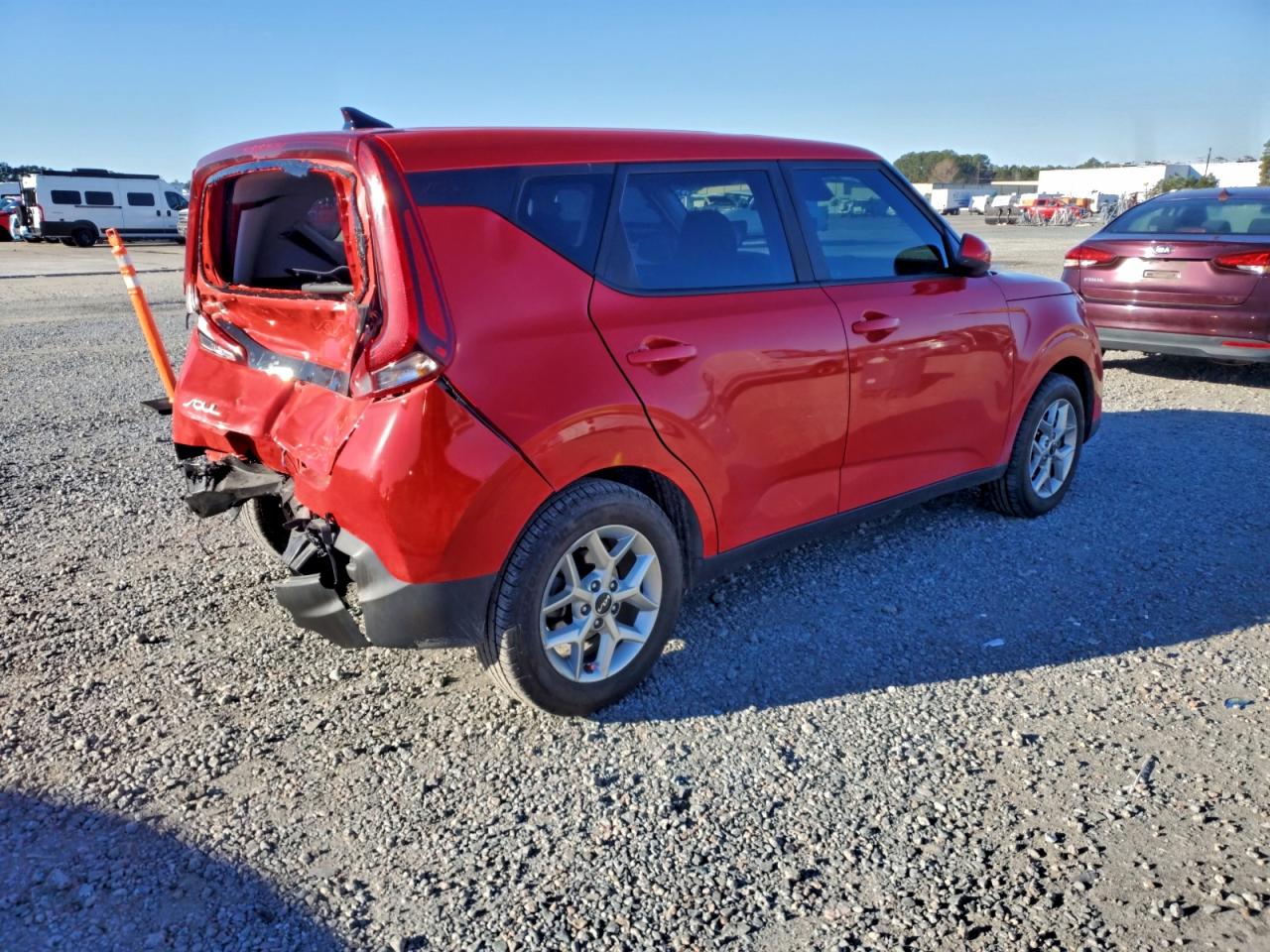 2022 KIA SOUL LX photo 3