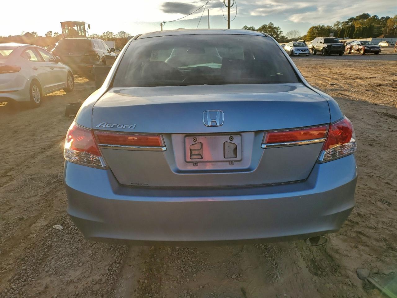 2012 HONDA ACCORD LX photo 6