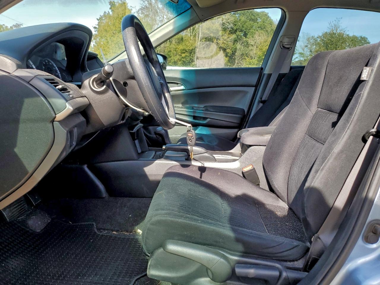 2012 HONDA ACCORD LX photo 7