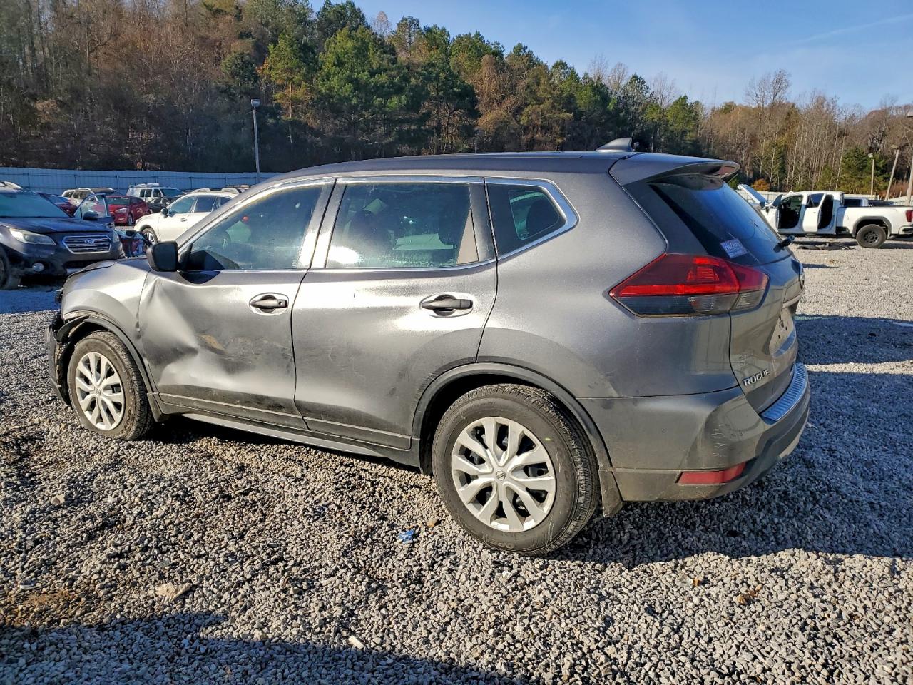 2019 NISSAN ROGUE S photo 2