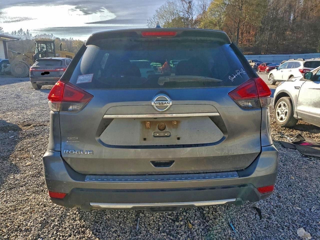 2019 NISSAN ROGUE S photo 6
