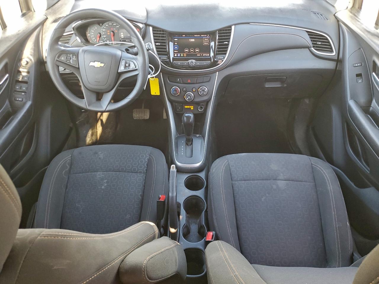 2022 CHEVROLET TRAX LS photo 8