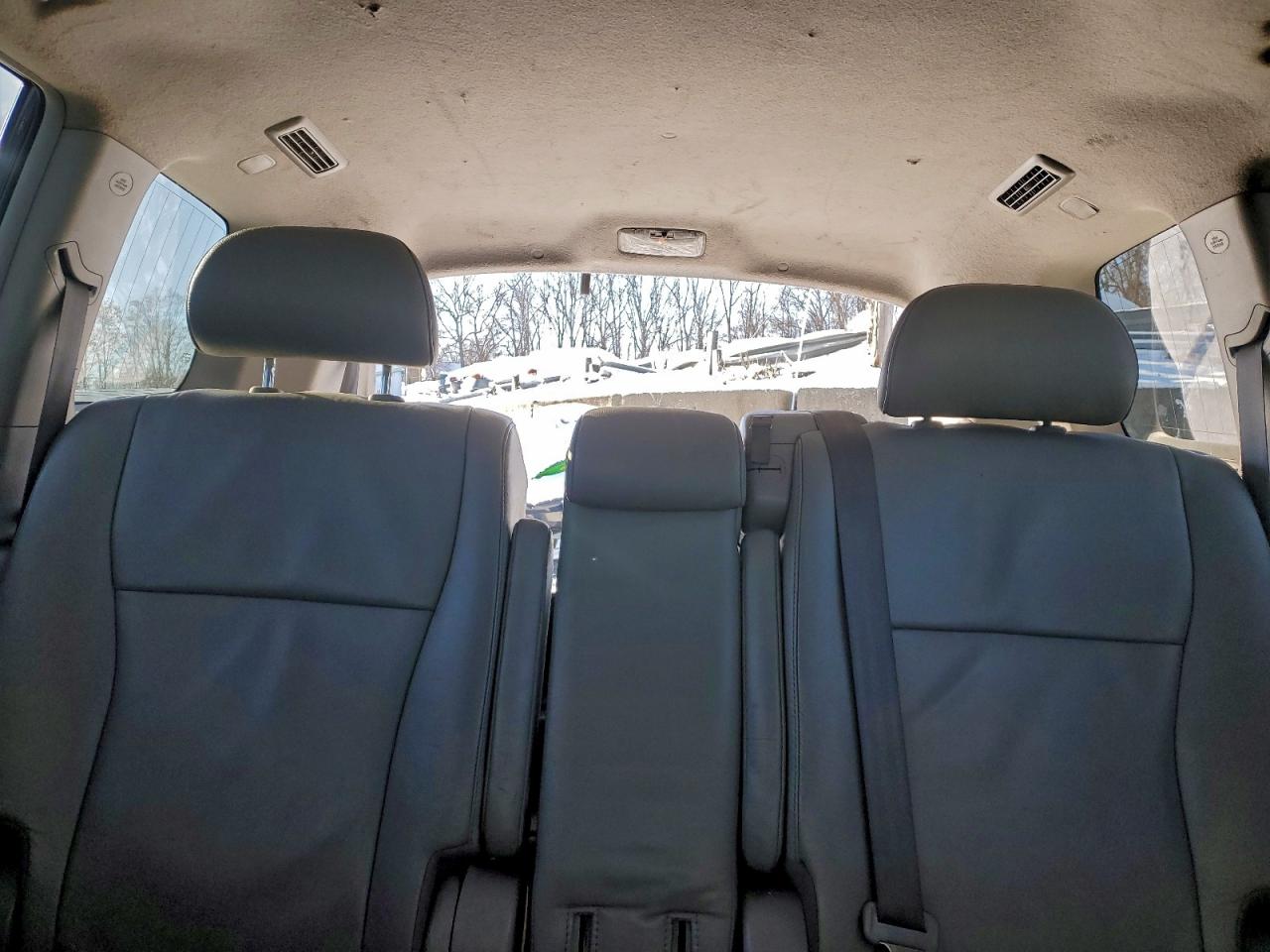 2011 TOYOTA HIGHLANDER BASE photo 19