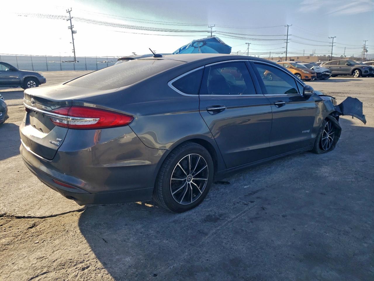 2017 FORD FUSION SE HYBRID photo 3