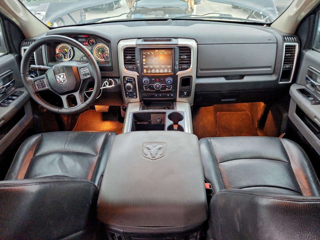 2014 RAM 1500 SLT photo 8