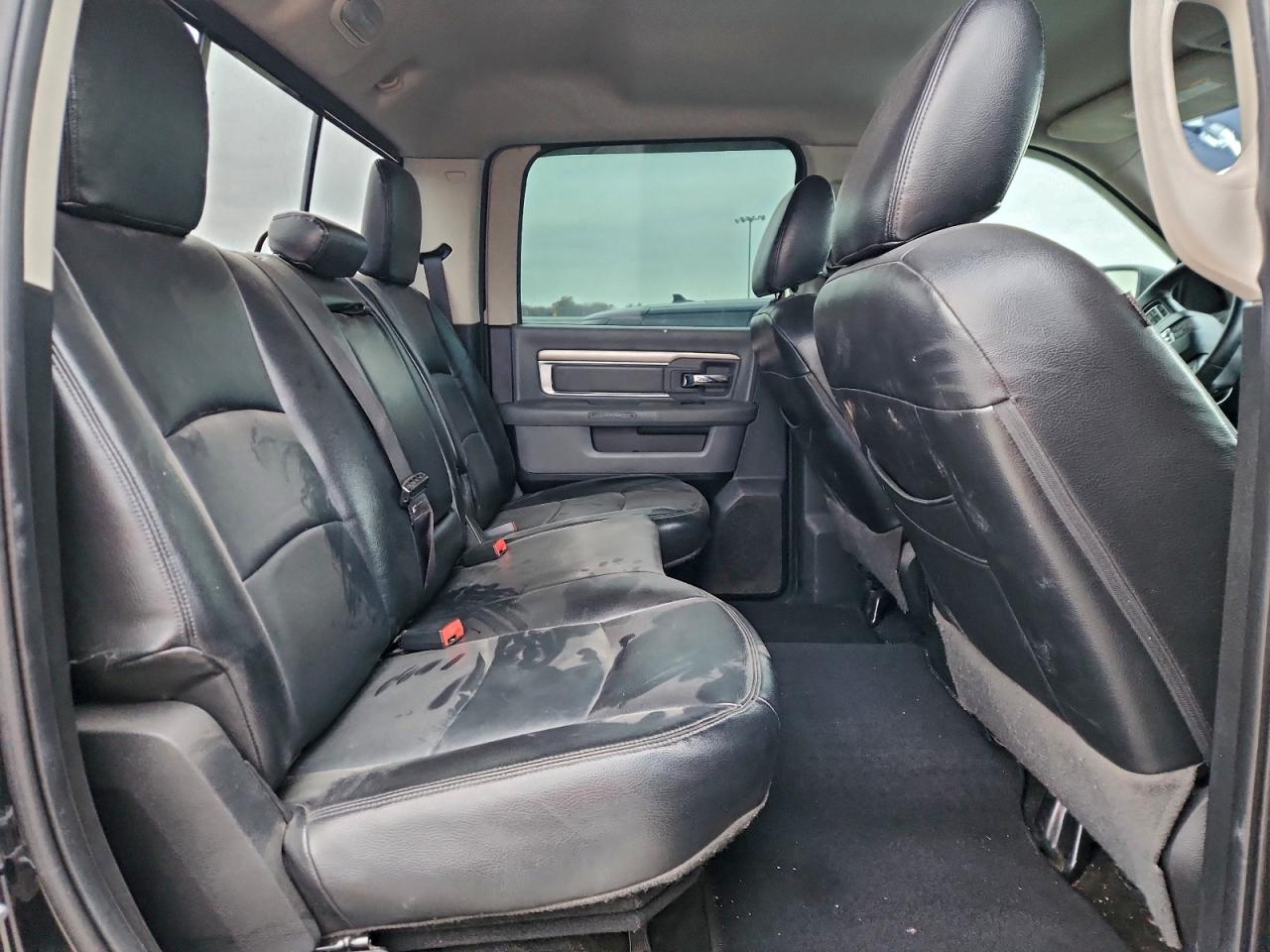 2014 RAM 1500 SLT photo 10