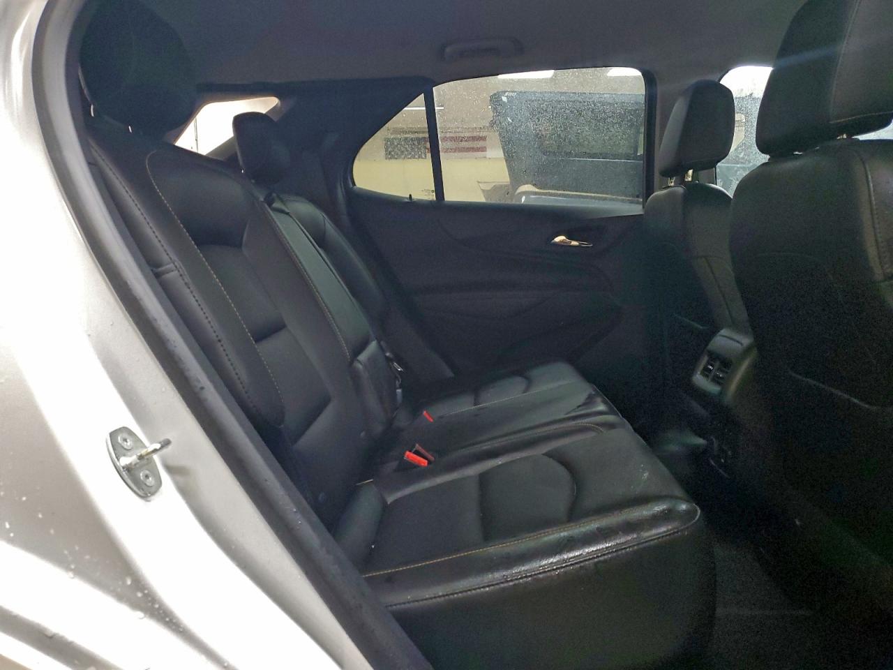 2018 CHEVROLET EQUINOX PREMIER photo 11