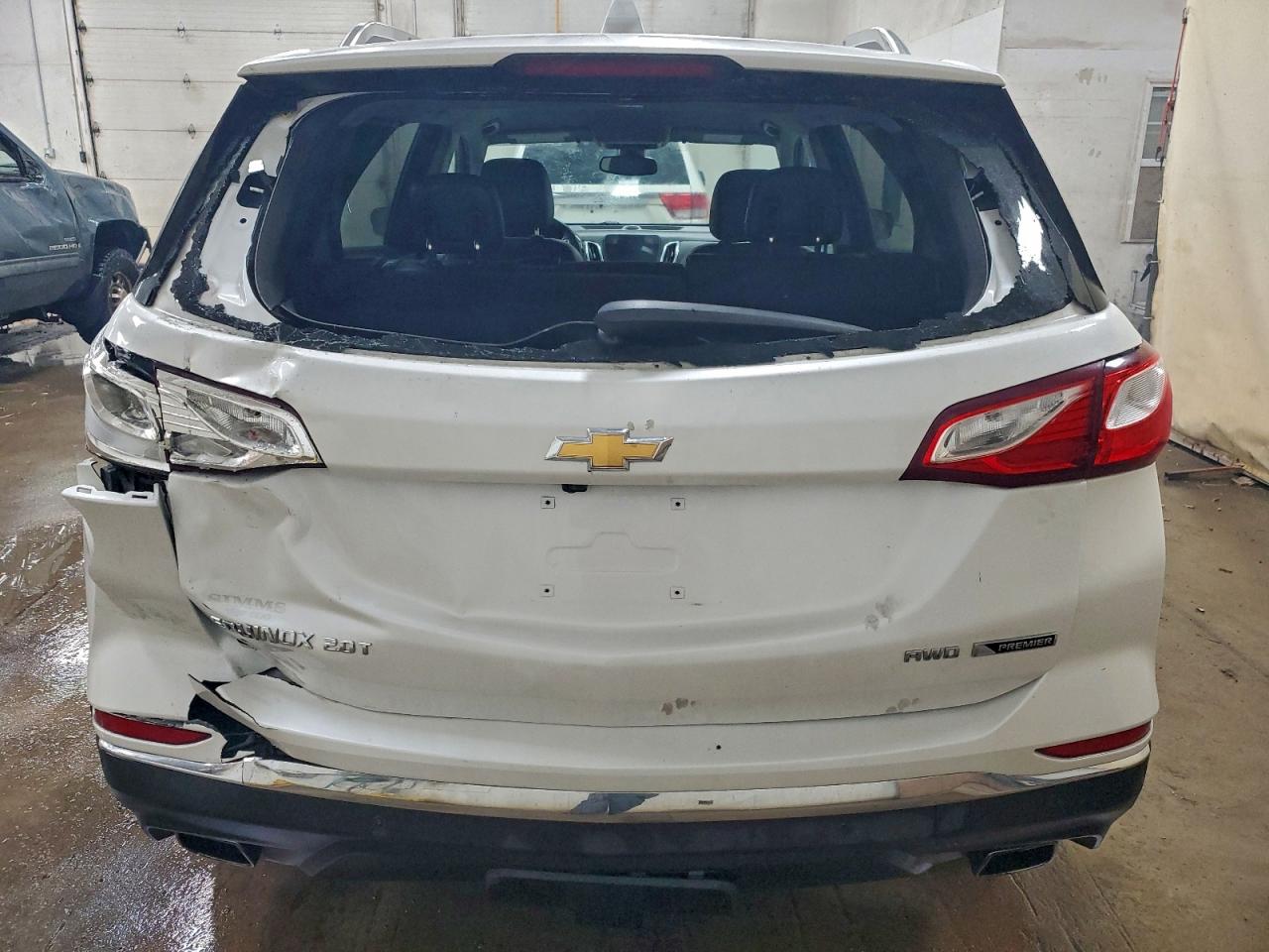 2018 CHEVROLET EQUINOX PREMIER photo 6