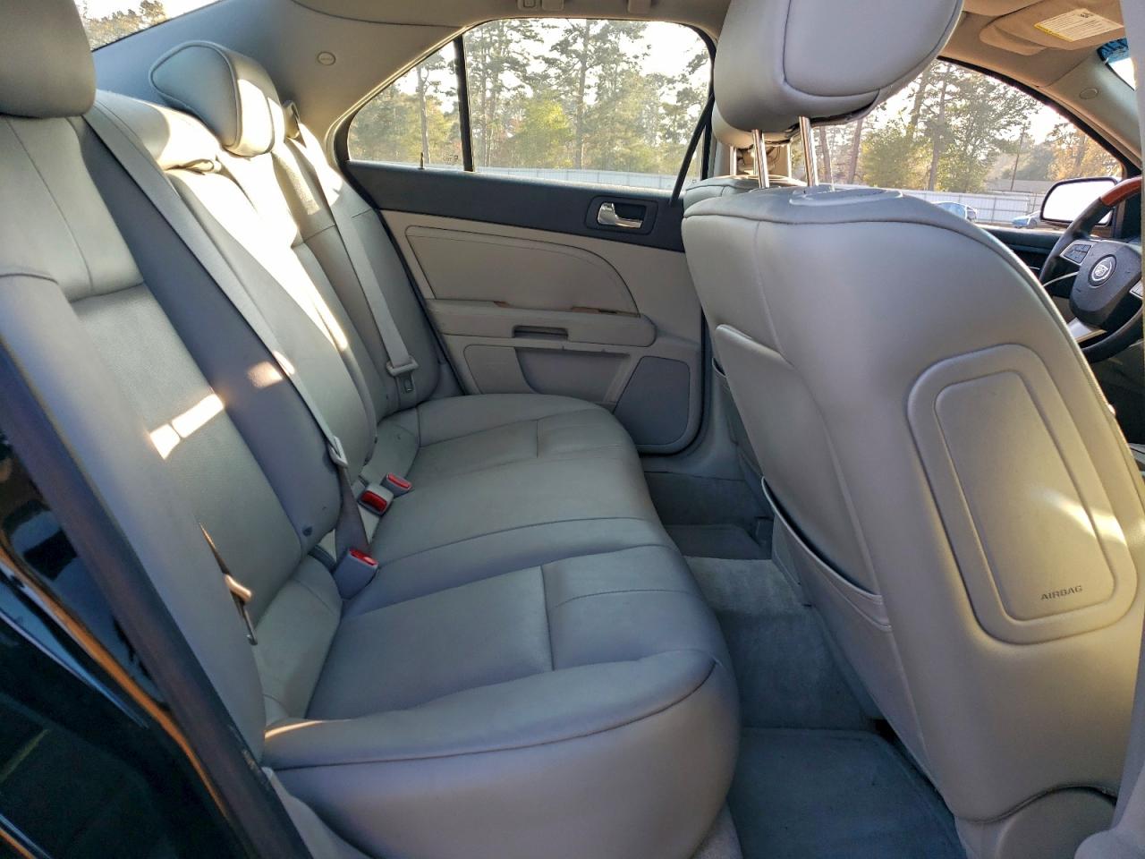 2011 CADILLAC STS LUXURY photo 10