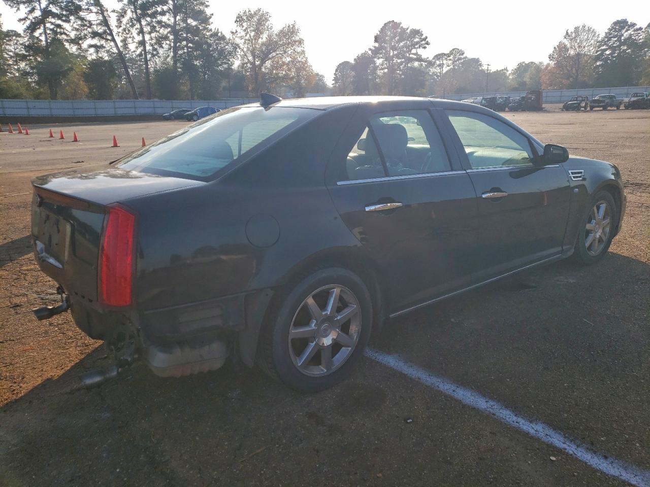 2011 CADILLAC STS LUXURY photo 3