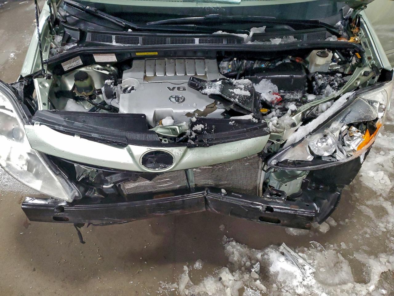 2007 TOYOTA SIENNA CE photo 23
