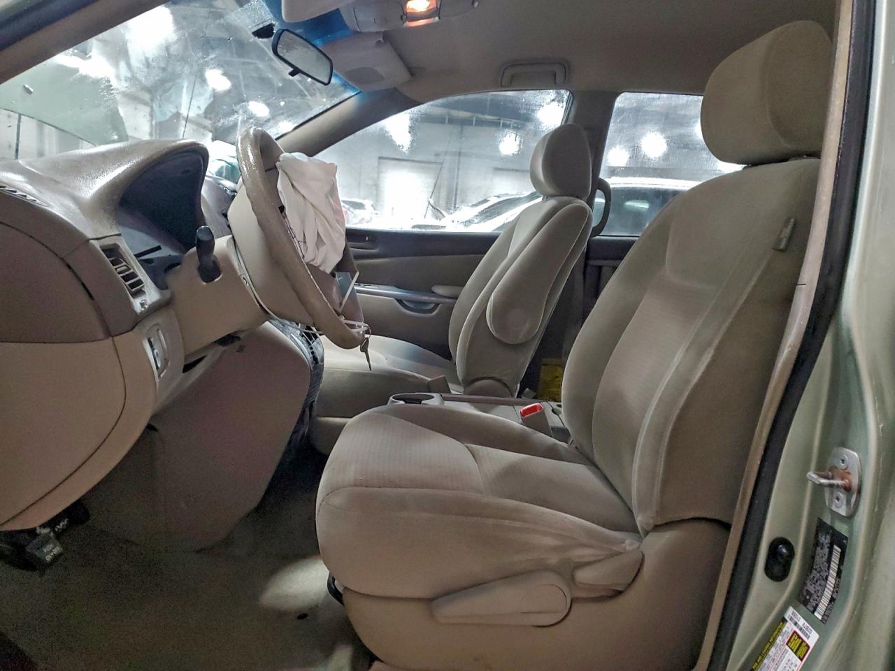 2007 TOYOTA SIENNA CE photo 13