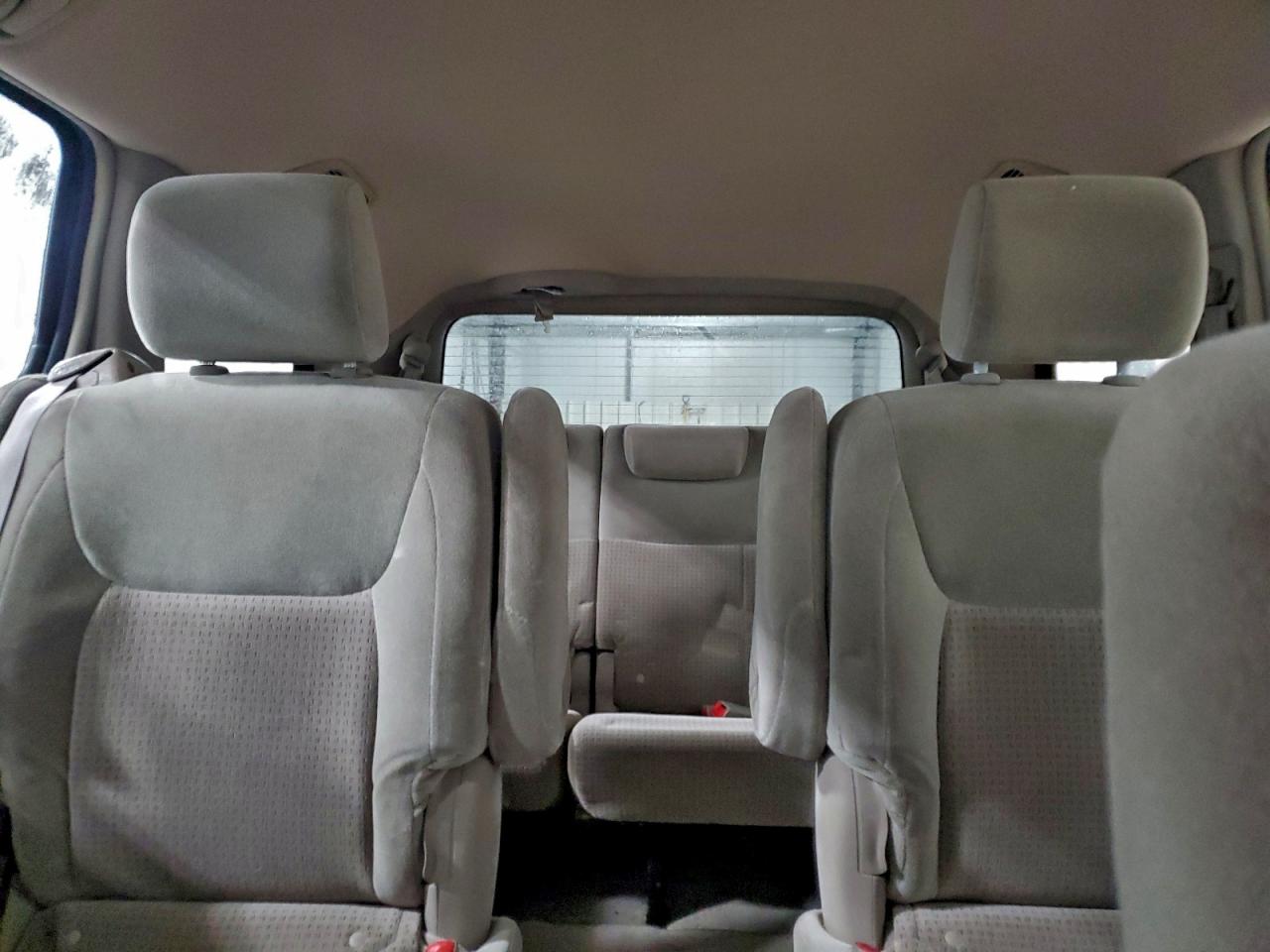 2007 TOYOTA SIENNA CE photo 19