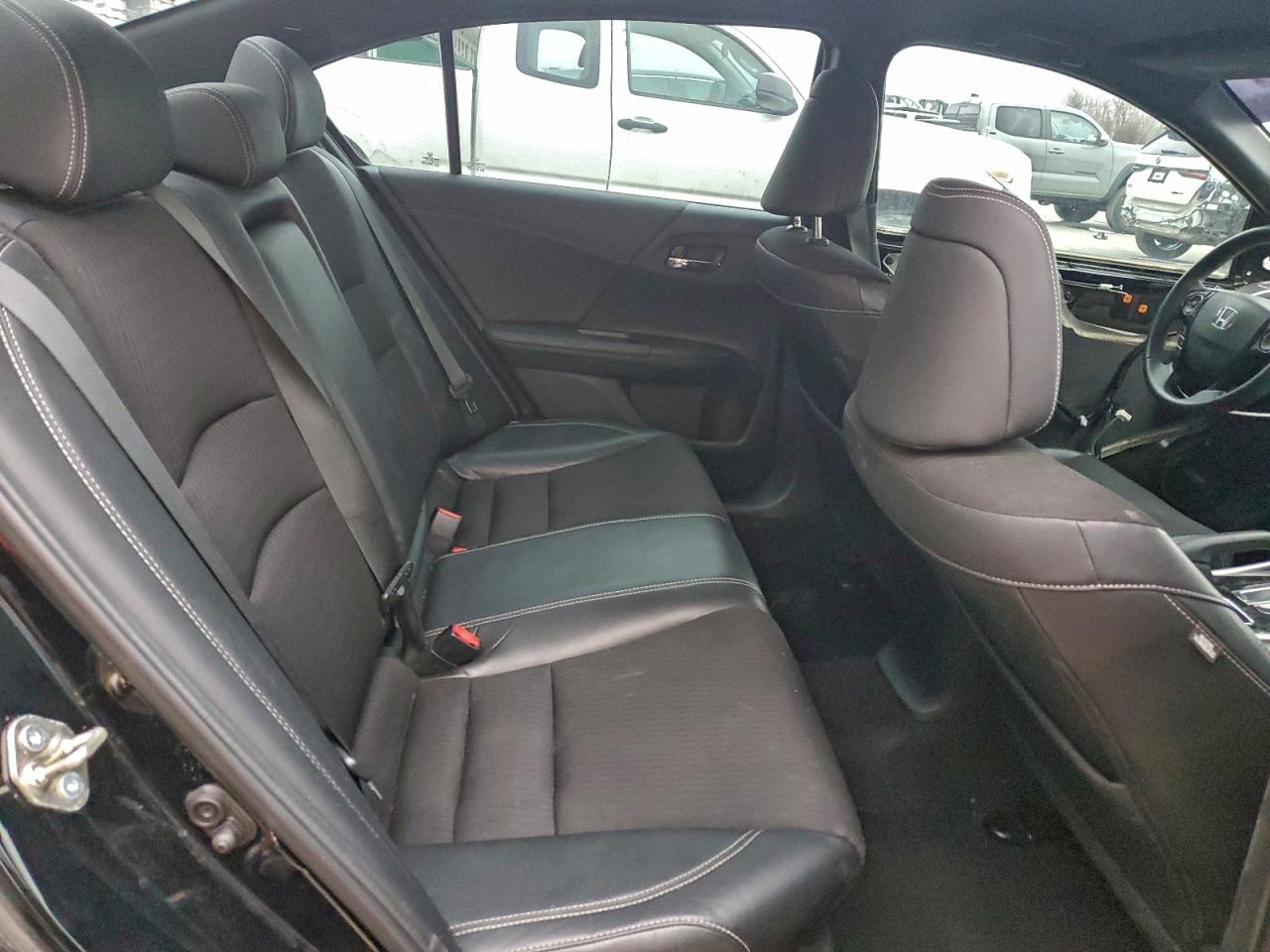 2016 HONDA ACCORD SPORT photo 28
