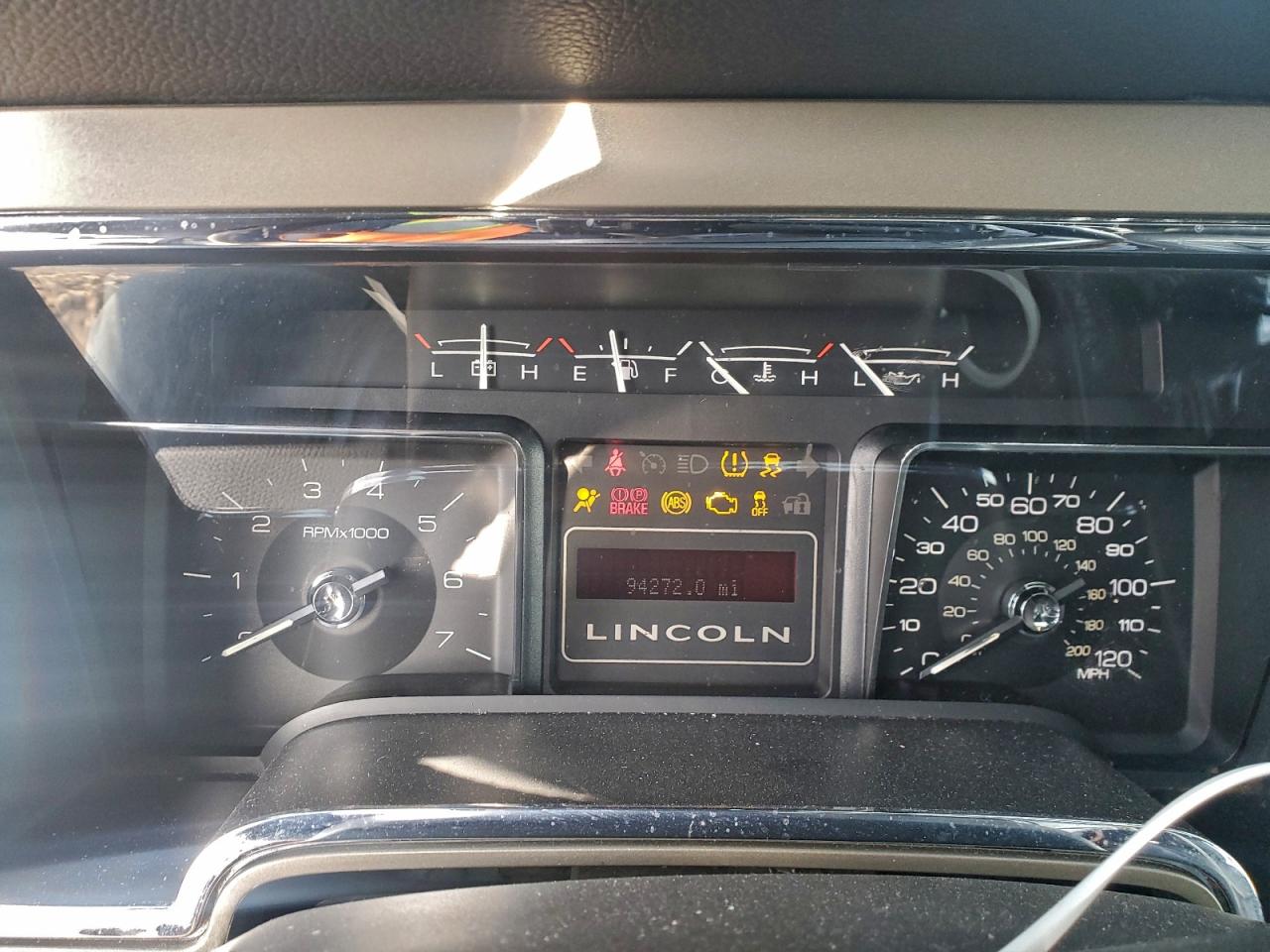 2013 LINCOLN NAVIGATOR photo 17