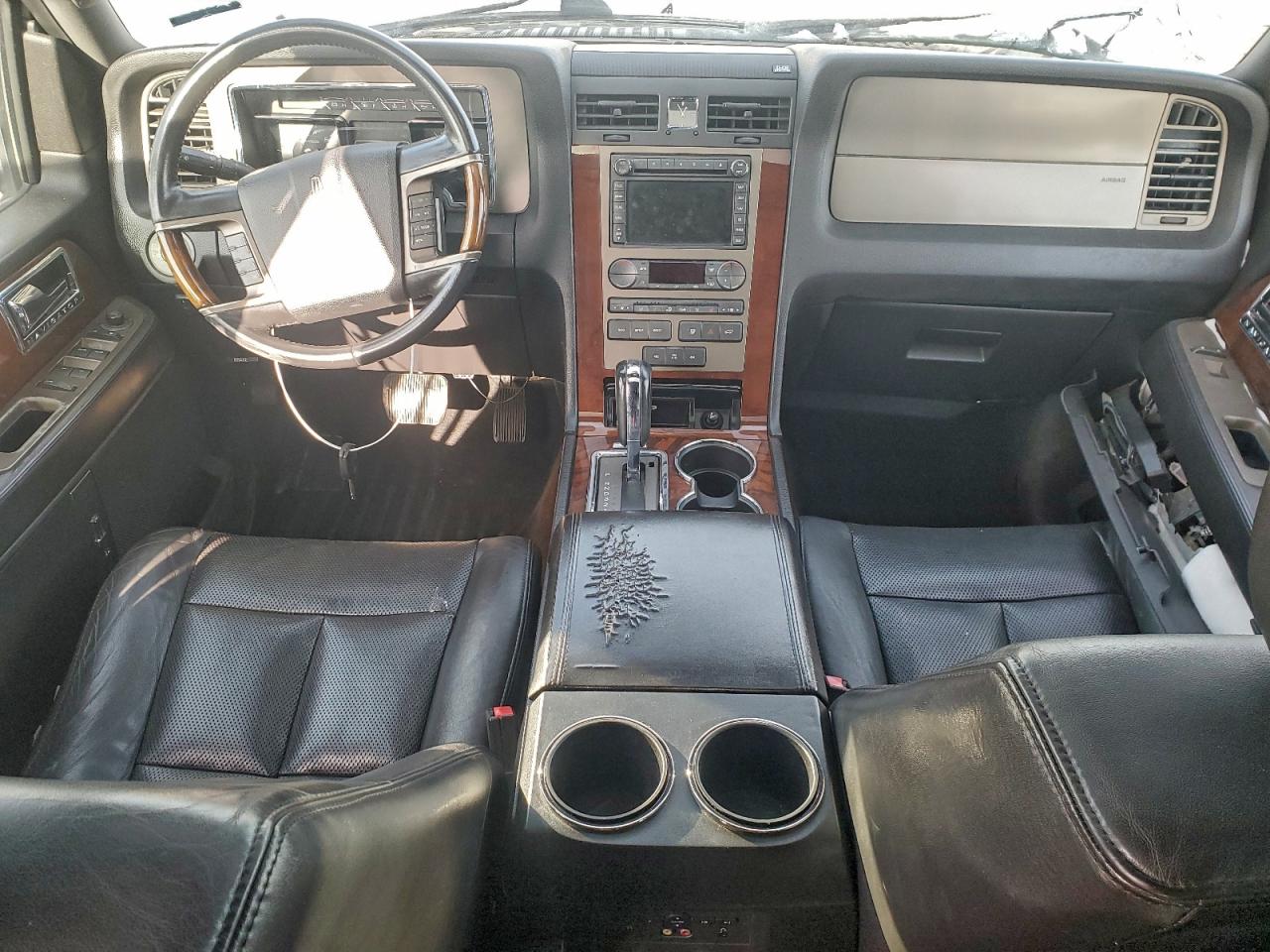 2013 LINCOLN NAVIGATOR photo 15