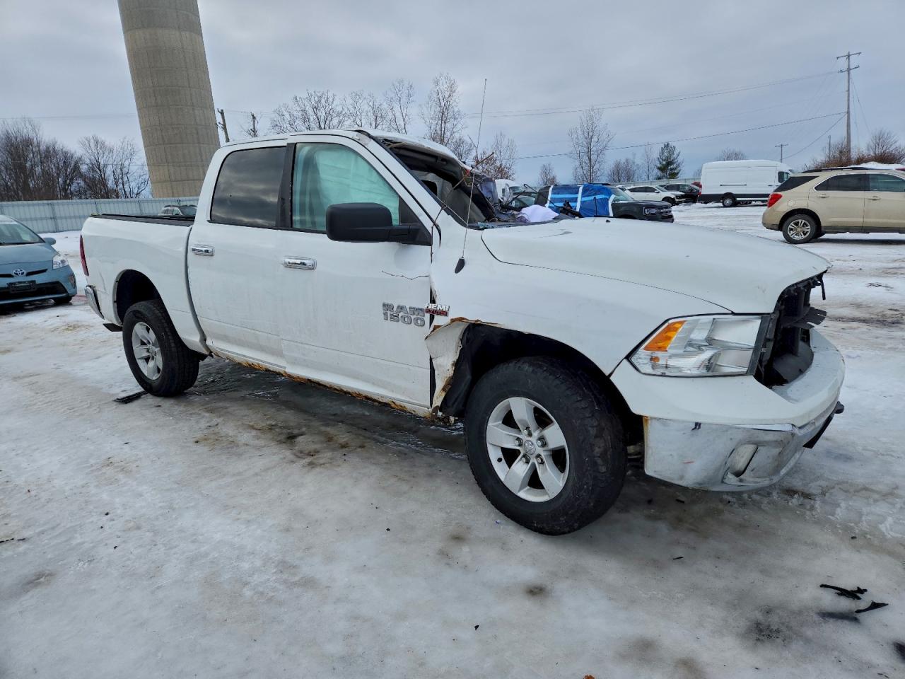2016 RAM 1500 SLT photo 10