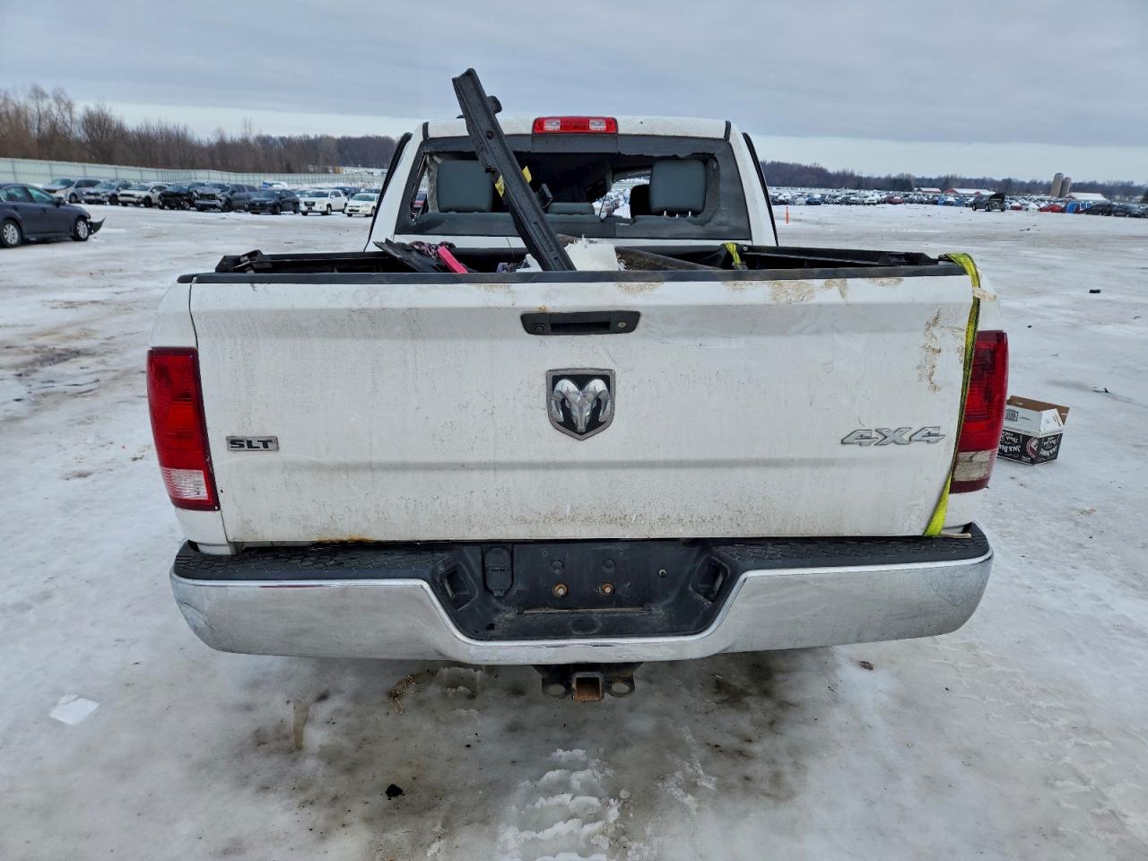 2016 RAM 1500 SLT photo 16