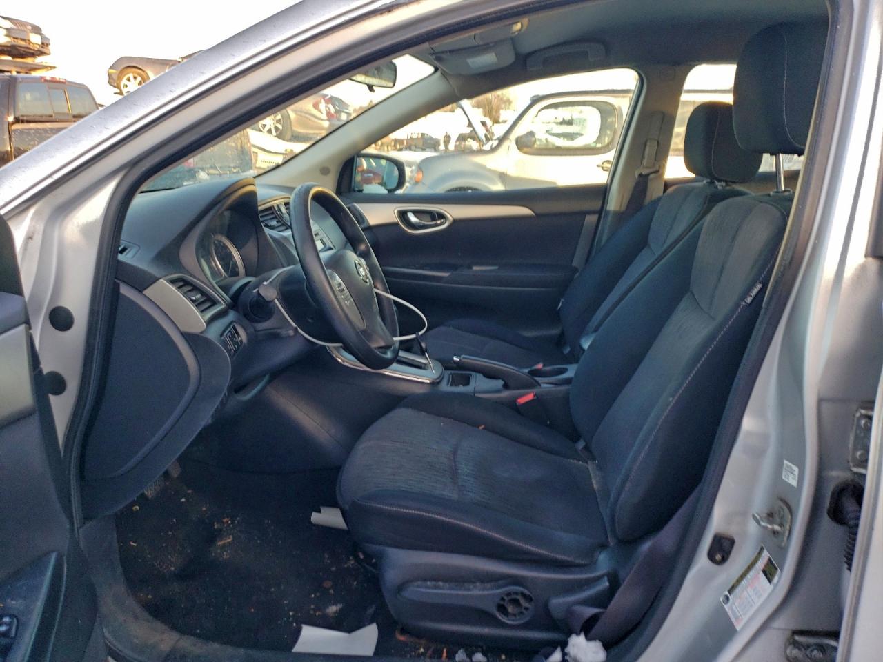 2014 NISSAN SENTRA S photo 13