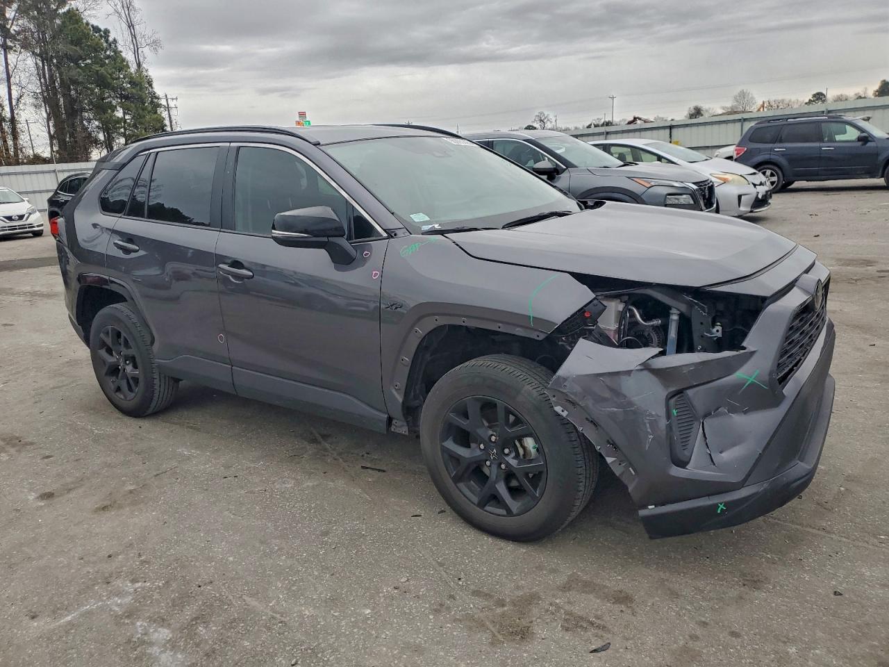 2024 TOYOTA RAV4 XLE photo 7