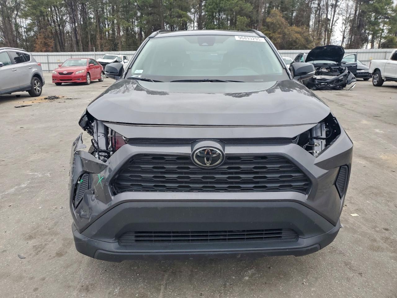 2024 TOYOTA RAV4 XLE photo 9