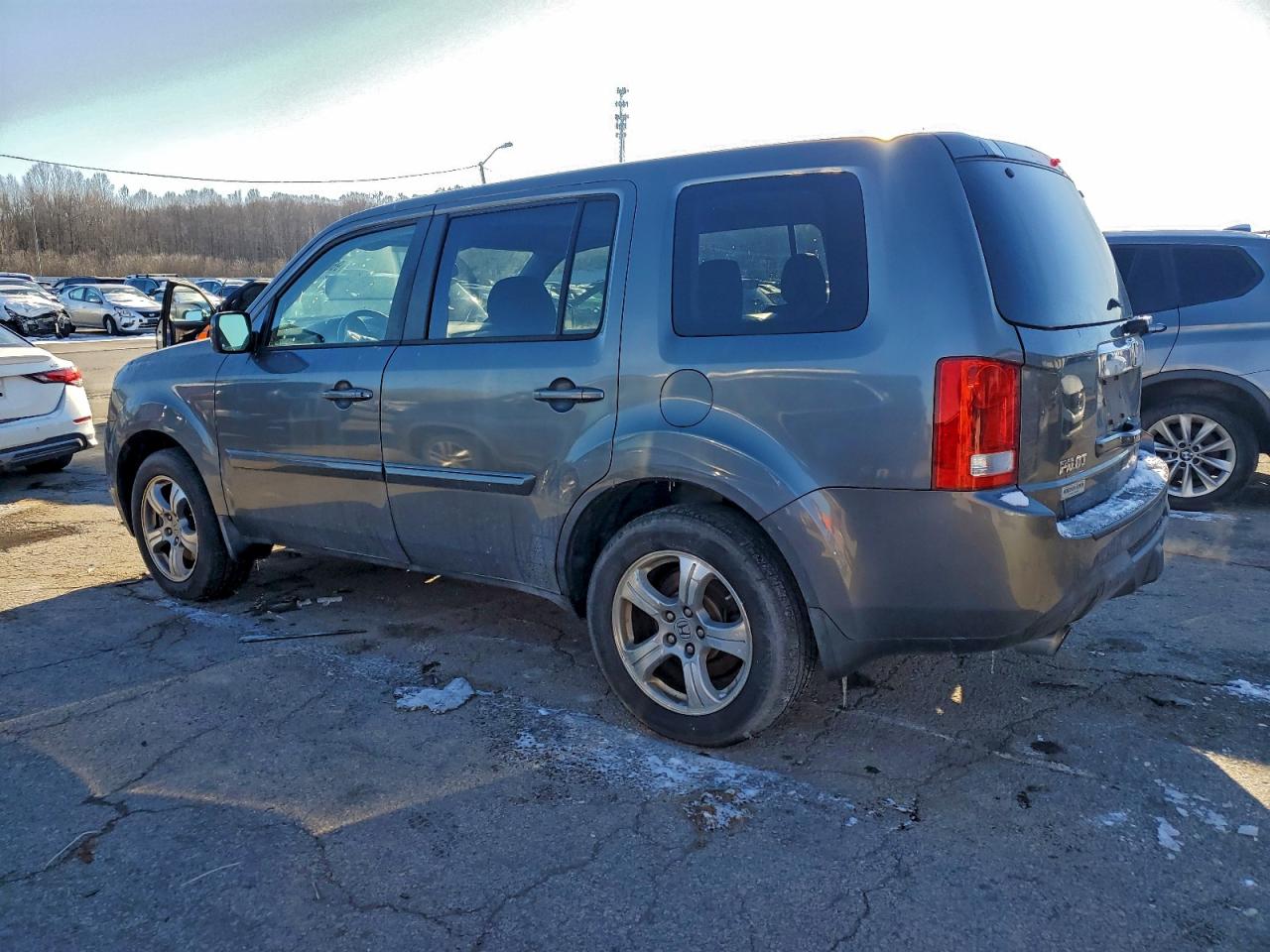 2013 HONDA PILOT EXL photo 2