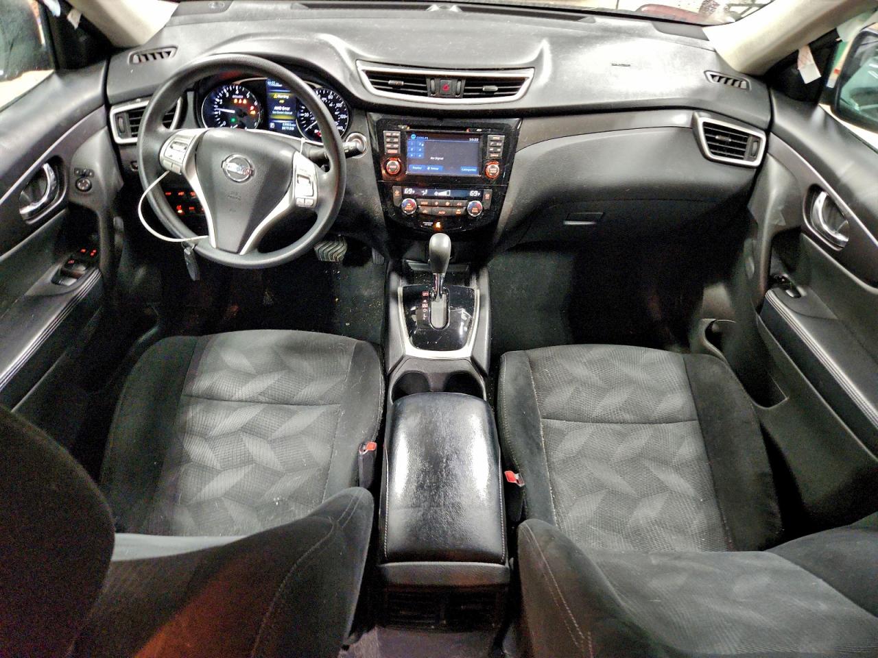 2016 NISSAN ROGUE S photo 8