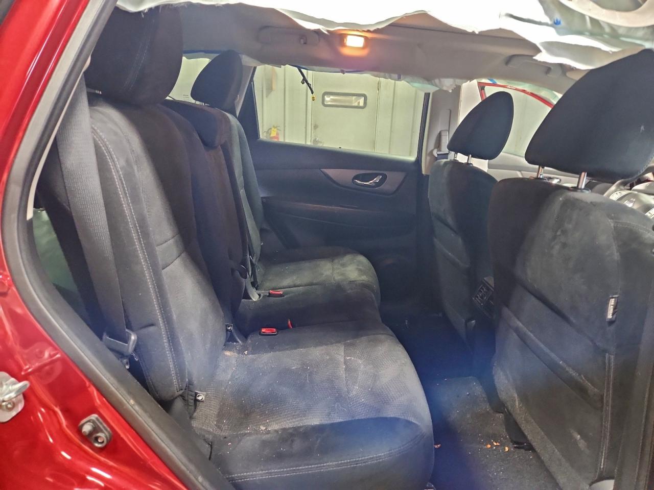 2016 NISSAN ROGUE S photo 11