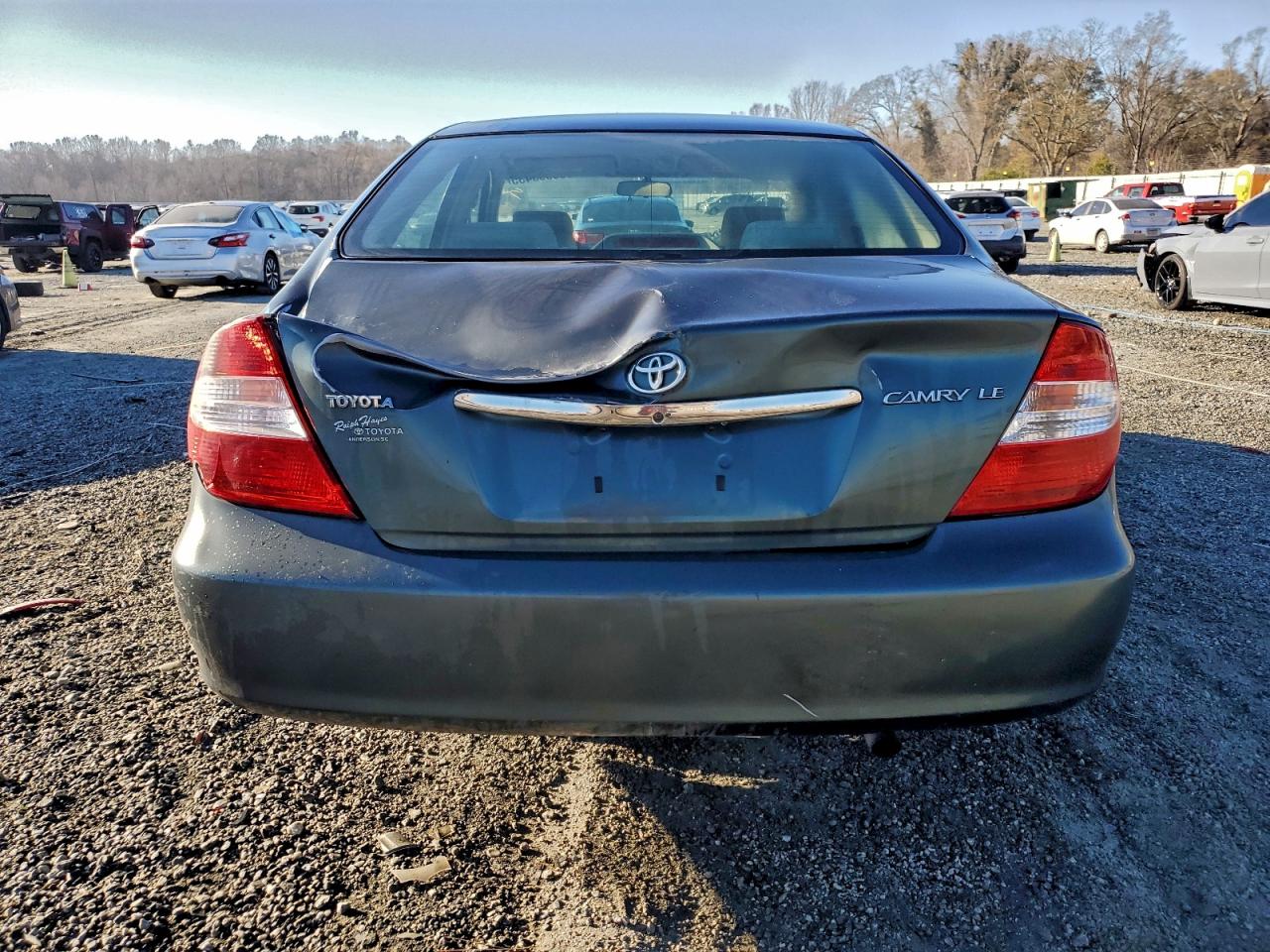 2002 TOYOTA CAMRY LE photo 11
