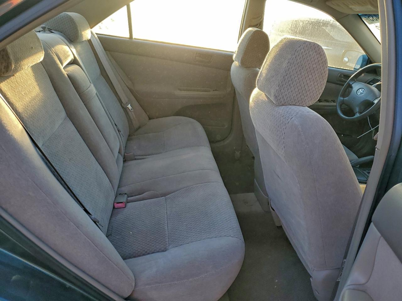 2002 TOYOTA CAMRY LE photo 19