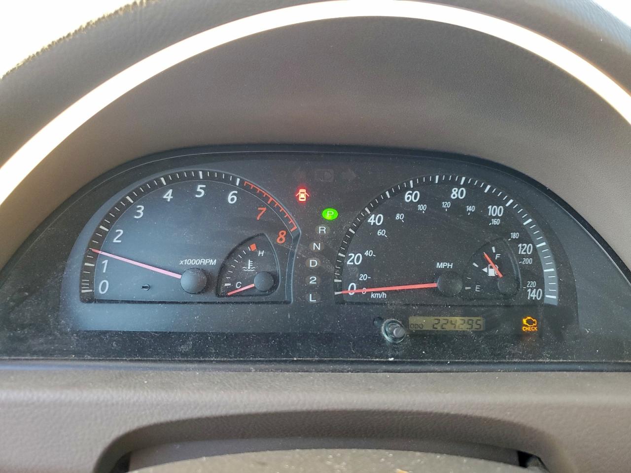 2002 TOYOTA CAMRY LE photo 17