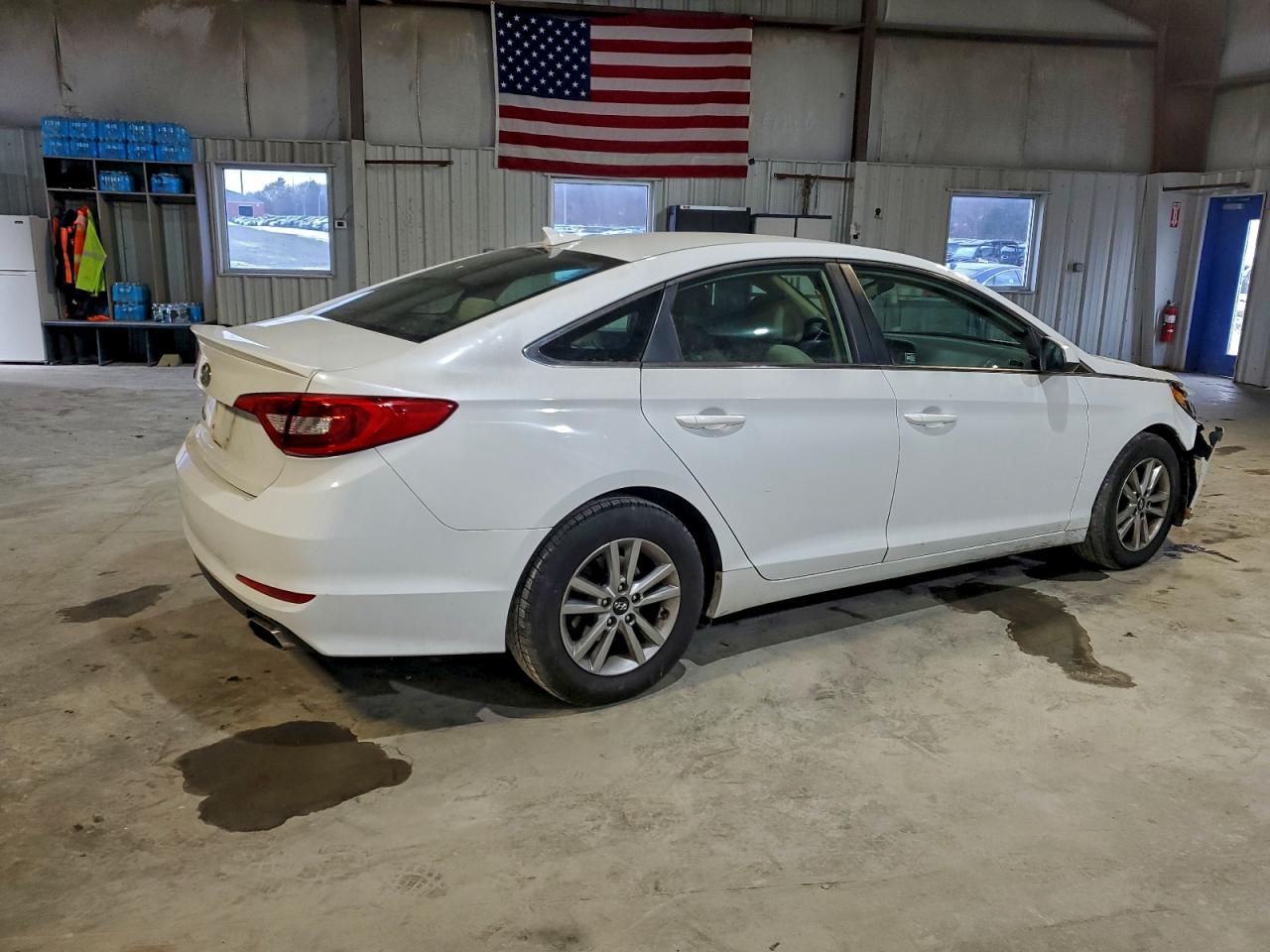 2015 HYUNDAI SONATA SE photo 3