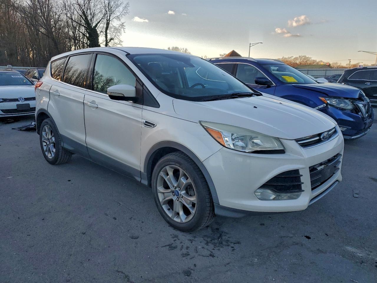 2013 FORD ESCAPE SEL photo 10