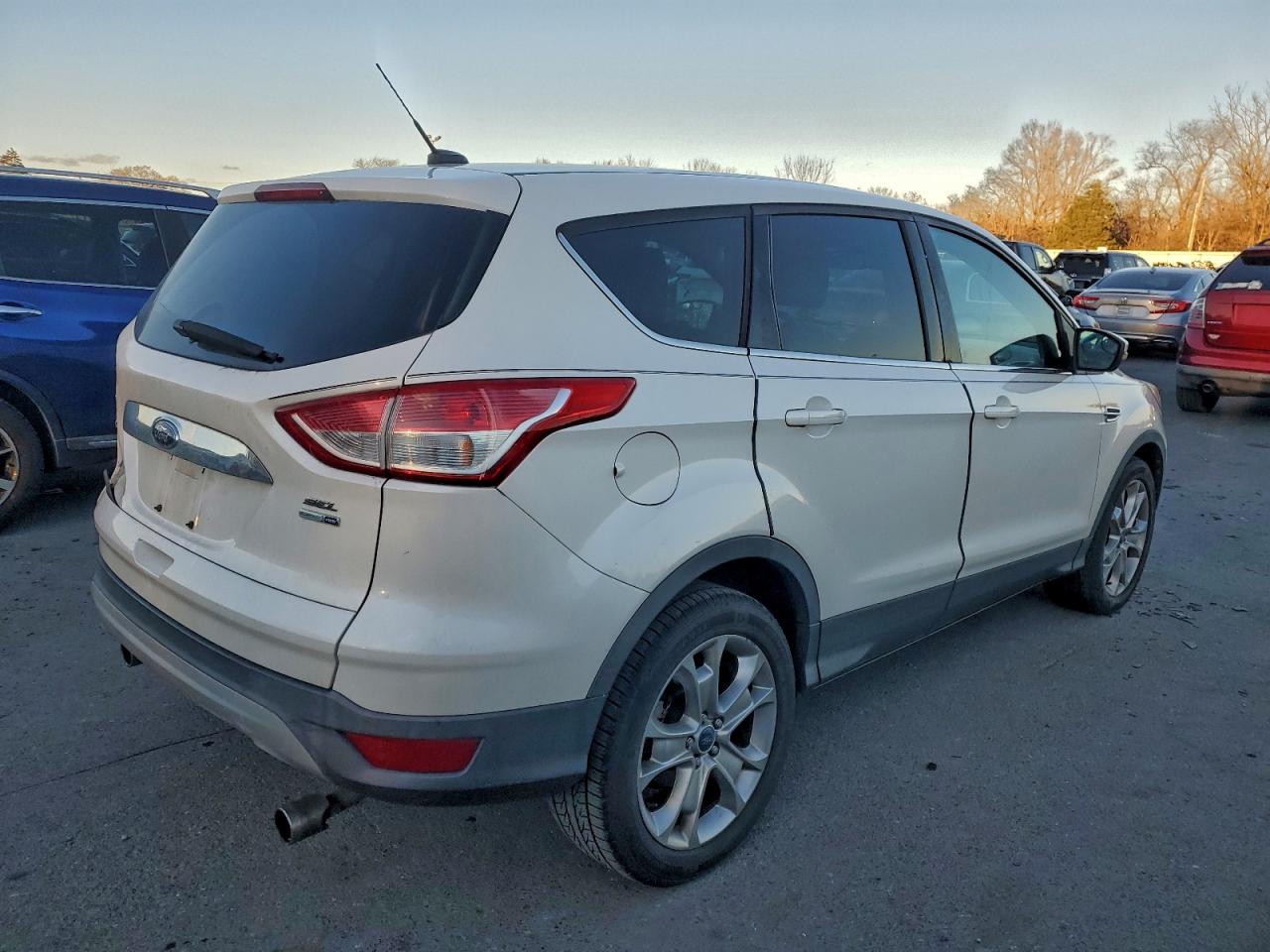 2013 FORD ESCAPE SEL photo 7