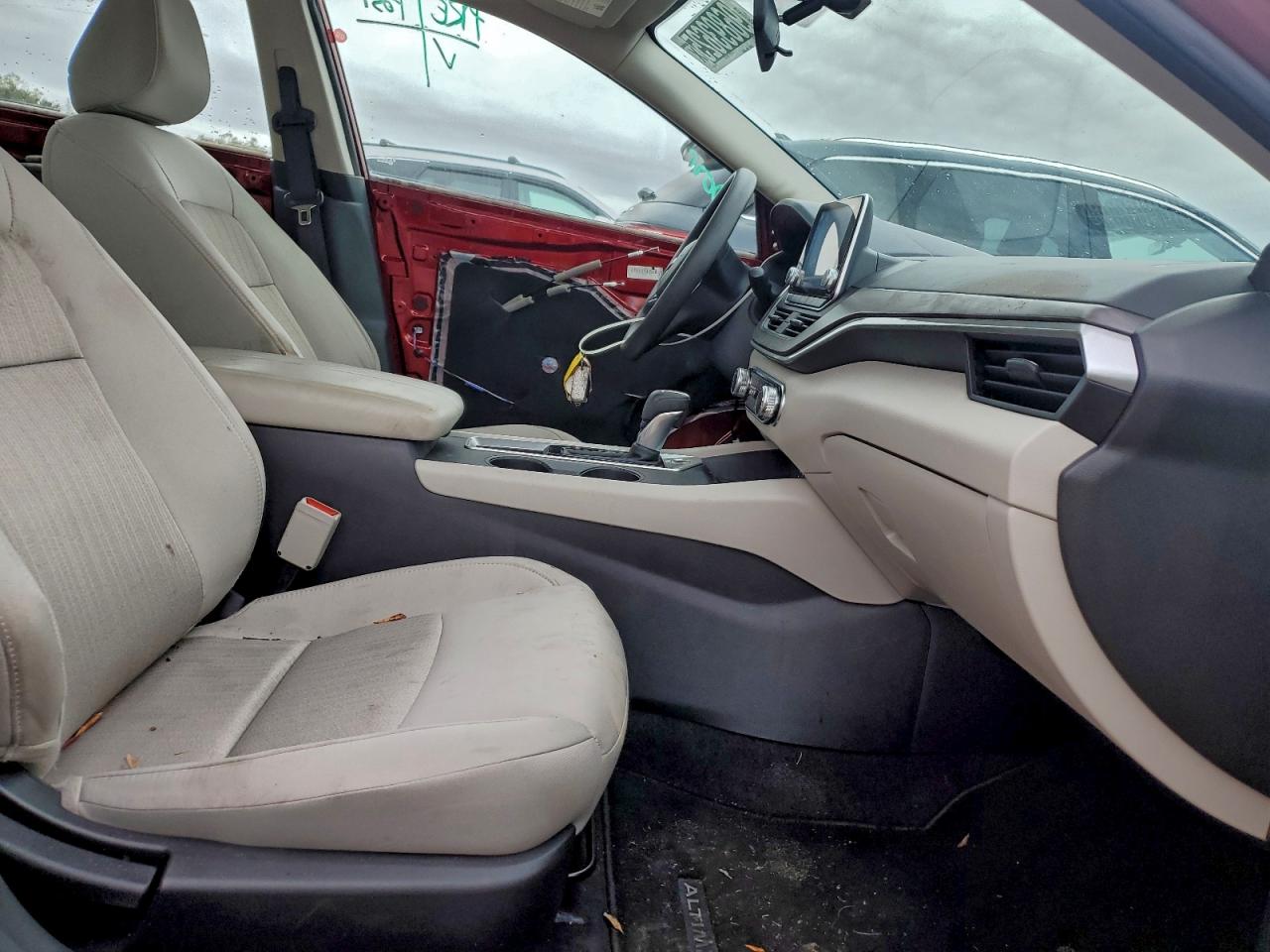 2025 NISSAN ALTIMA SV photo 13