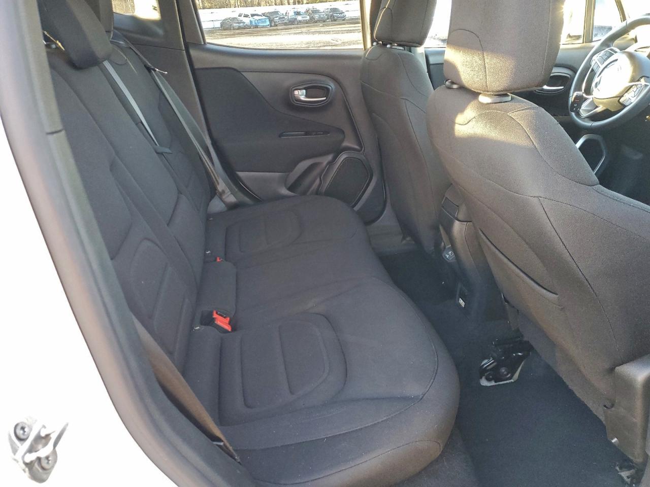 2020 JEEP RENEGADE LATITUDE photo 21