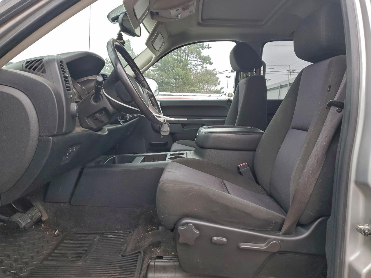 2010 GMC SIERRA K1500 SLE photo 19
