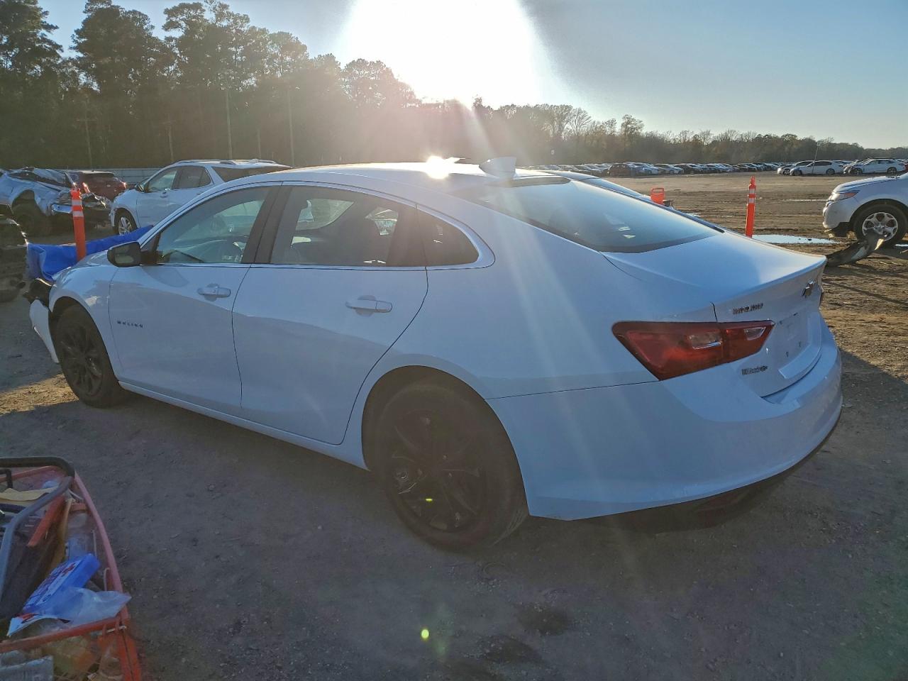 2023 CHEVROLET MALIBU LT photo 2