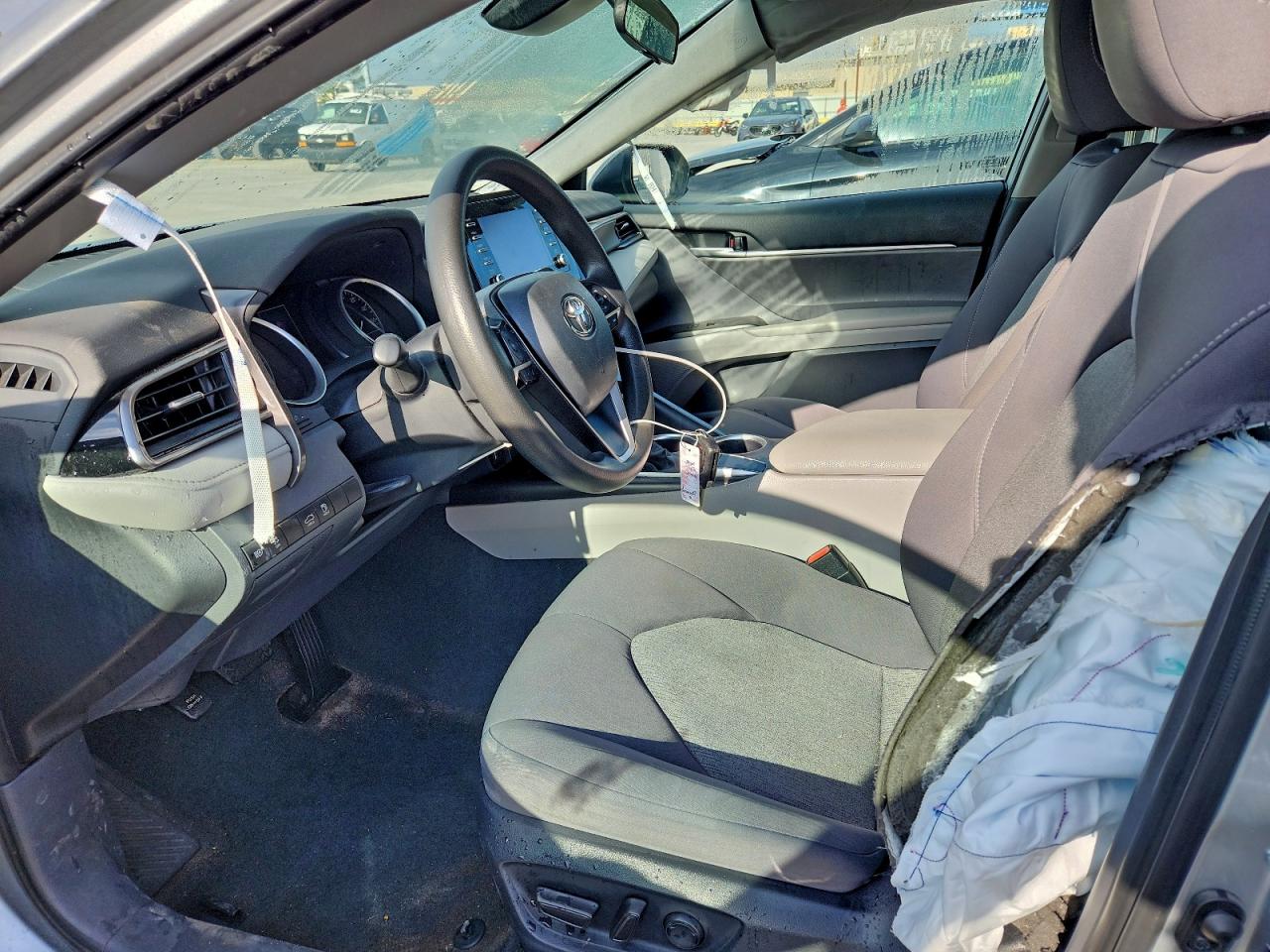 2024 TOYOTA CAMRY LE photo 7
