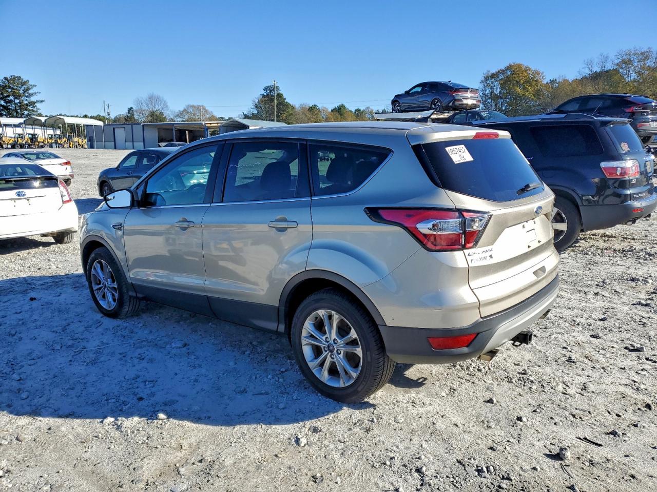 2017 FORD ESCAPE SE photo 2
