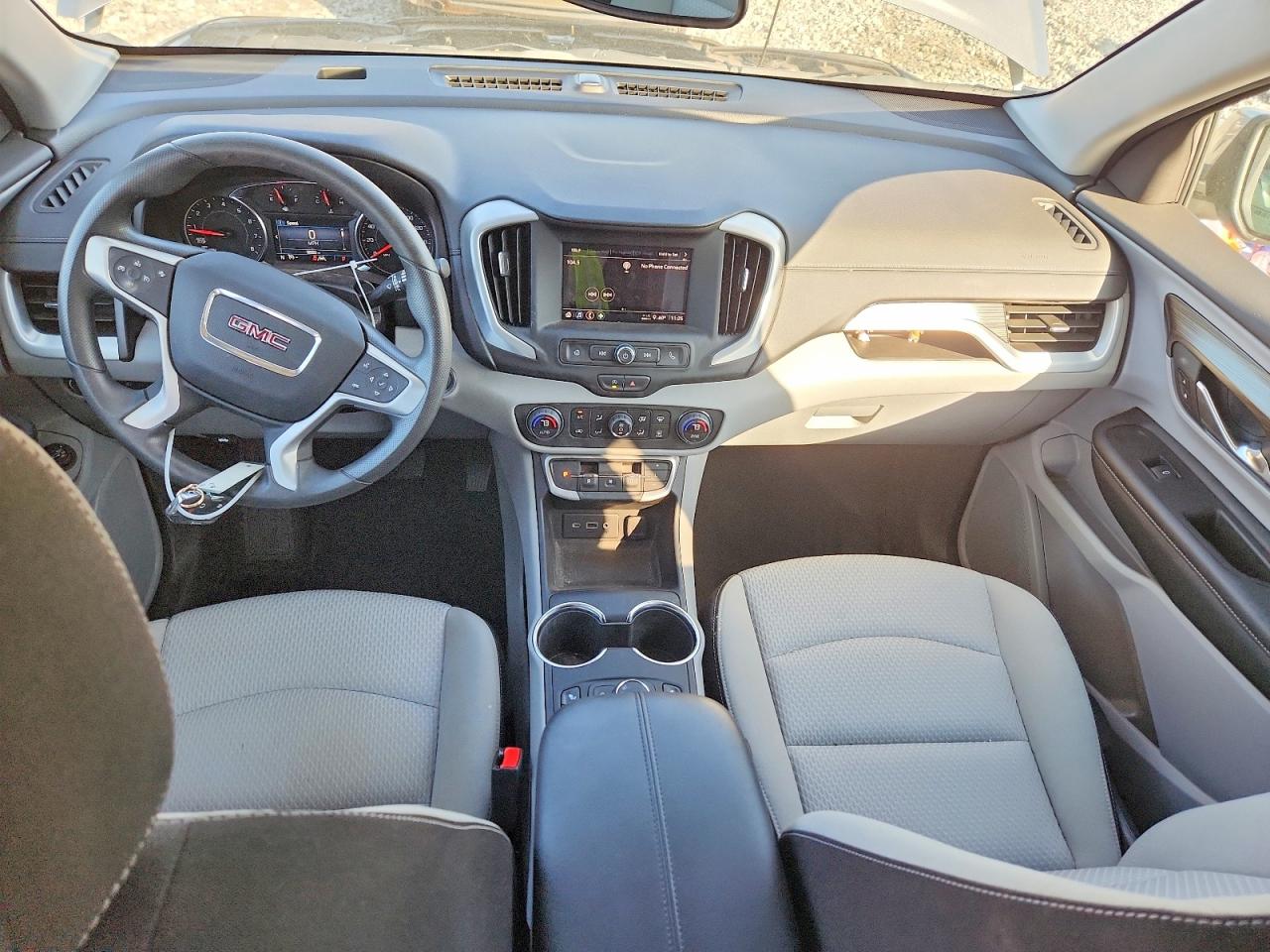 2024 GMC TERRAIN SLE photo 15
