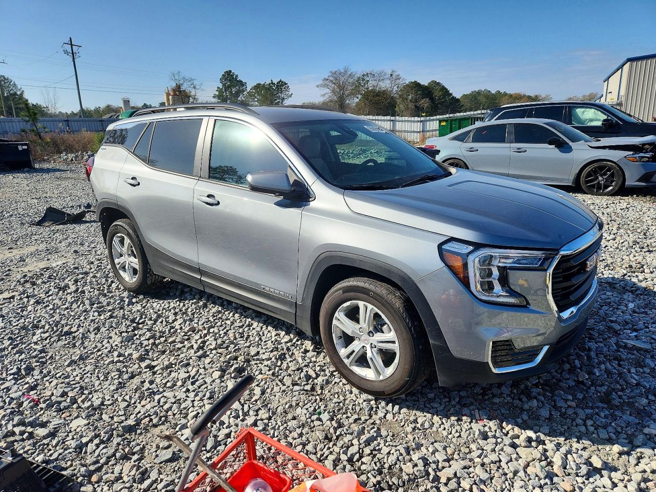 2024 GMC TERRAIN SLE photo 7