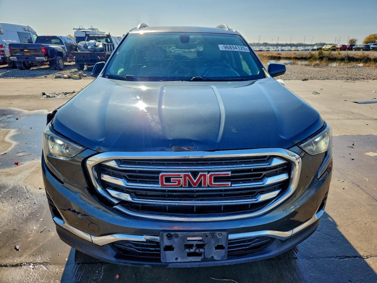 2018 GMC TERRAIN SLT photo 5