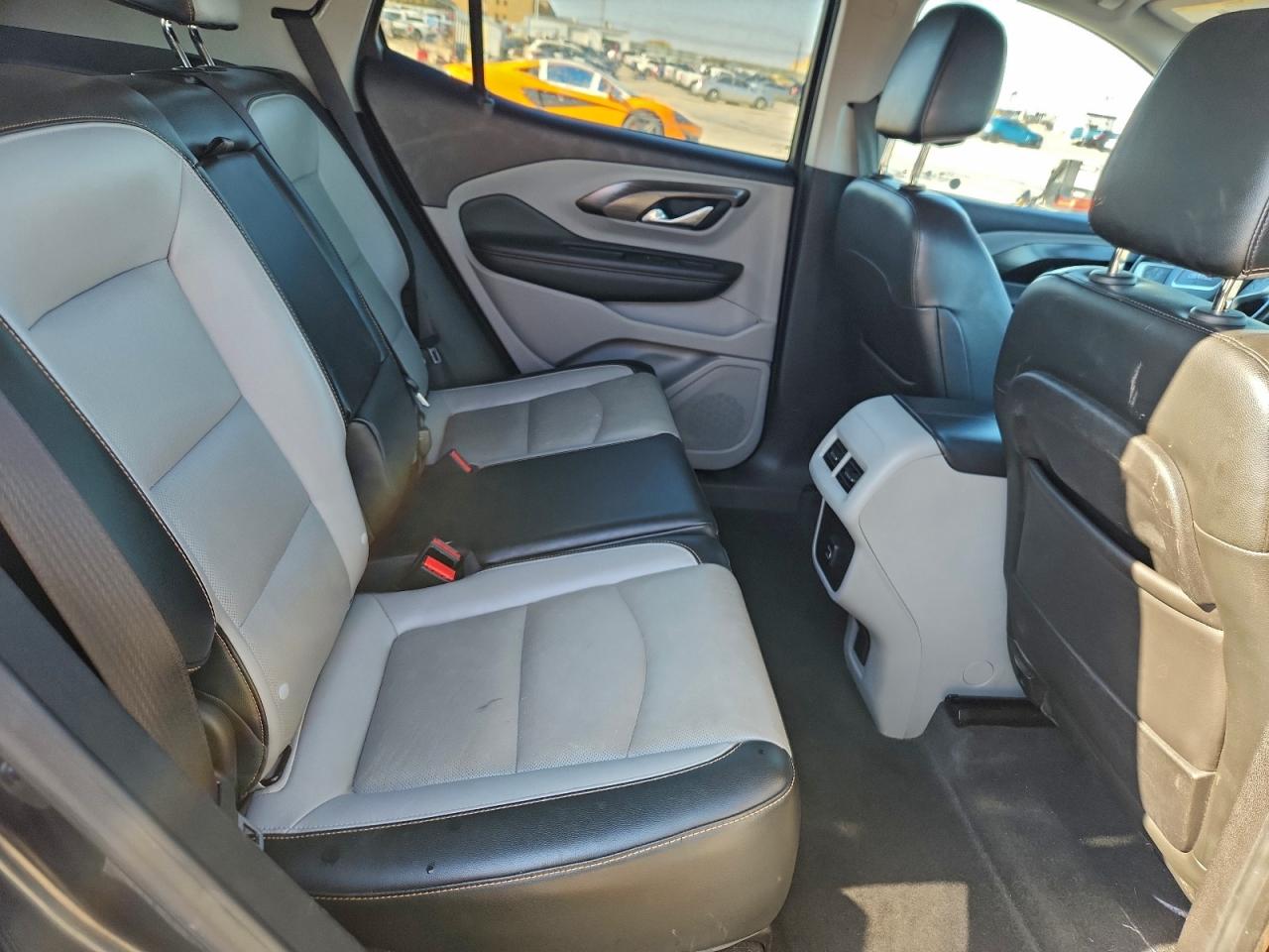 2018 GMC TERRAIN SLT photo 10