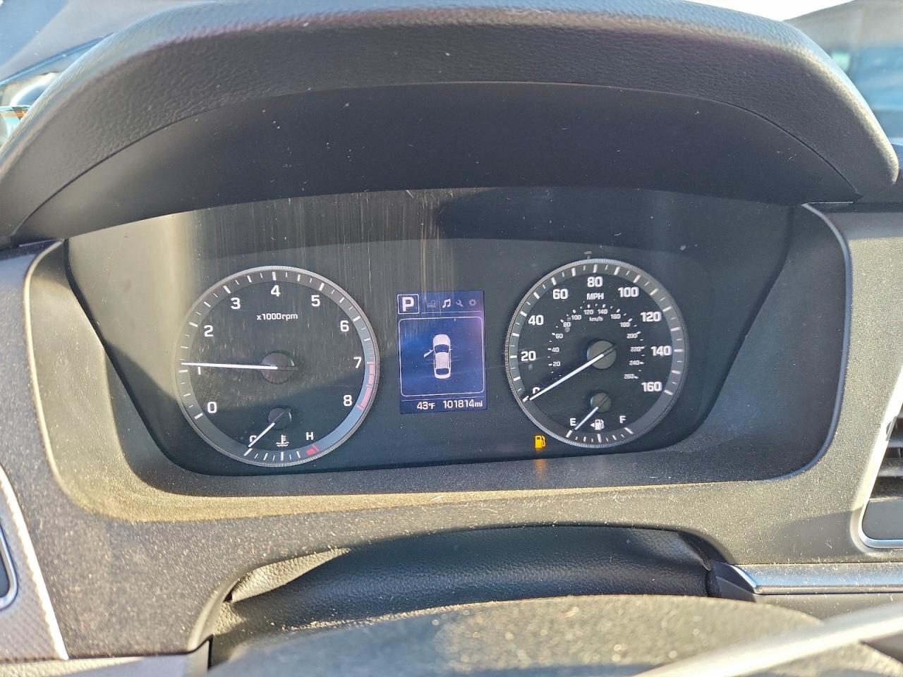 2017 HYUNDAI SONATA SE photo 9