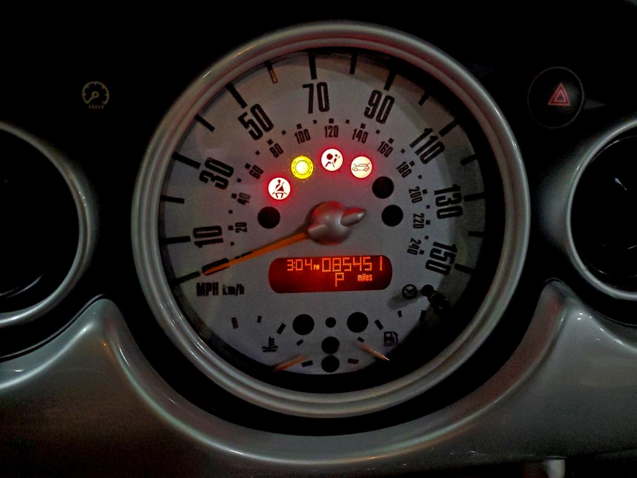 2005 MINI COOPER photo 9