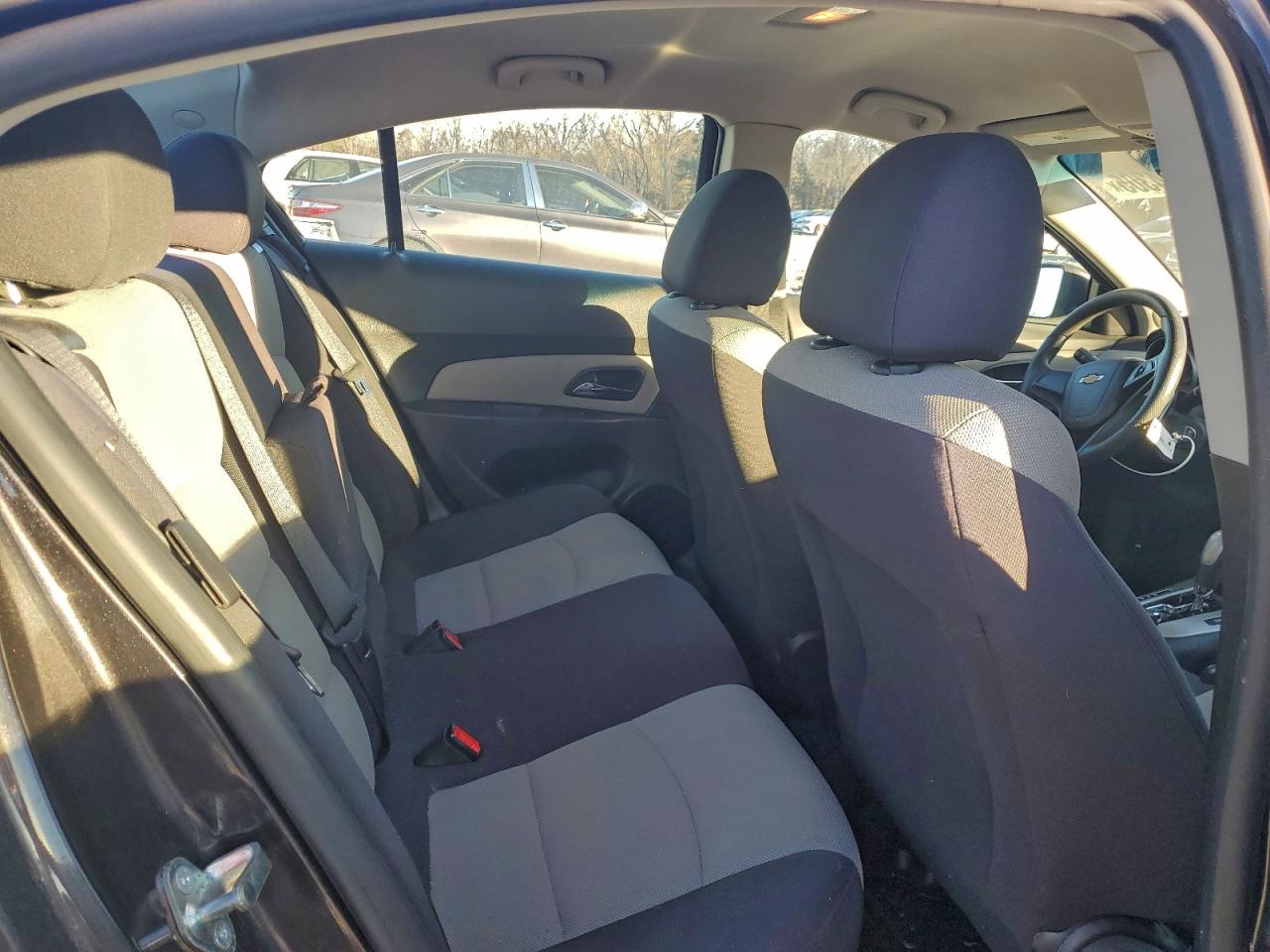 2014 CHEVROLET CRUZE LS photo 10