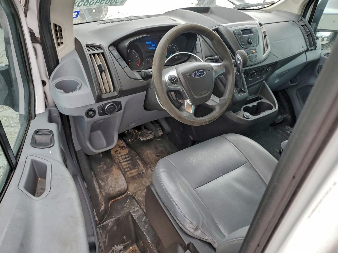 2017 FORD TRANSIT T-250 DELIVERY VAN photo 15