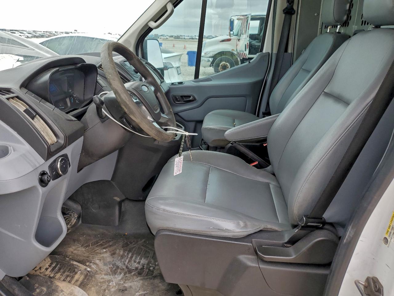 2017 FORD TRANSIT T-250 DELIVERY VAN photo 13